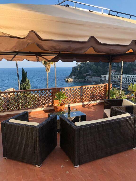 Apartmán La Bomboniera Della Brigata Spendereccia! Taormina Exteriér fotografie